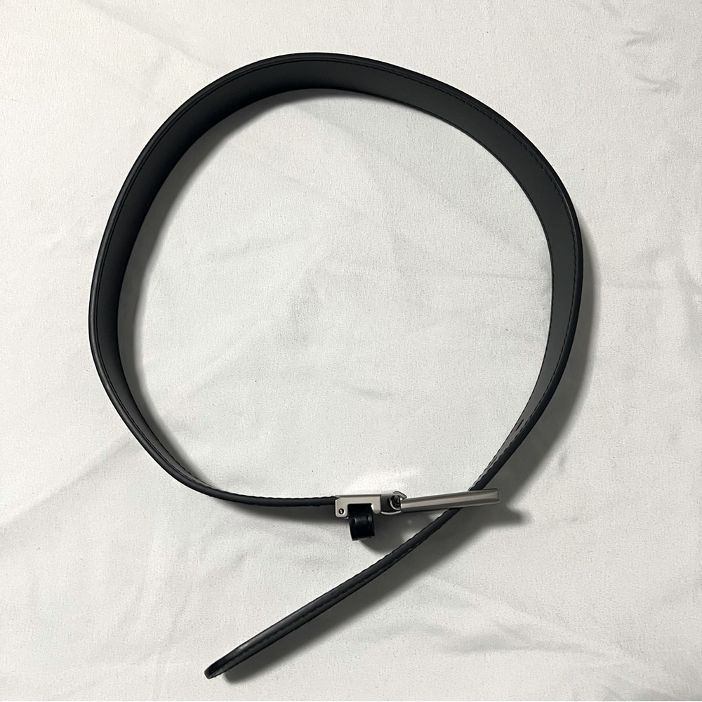 OOBE Geniune Leather Black Belt with Buckle 36” Long Size Medium NWOT Everyday